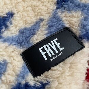 Frye Cream and Blue Textured Blanket poncho buttery soft Aztec print NWOT